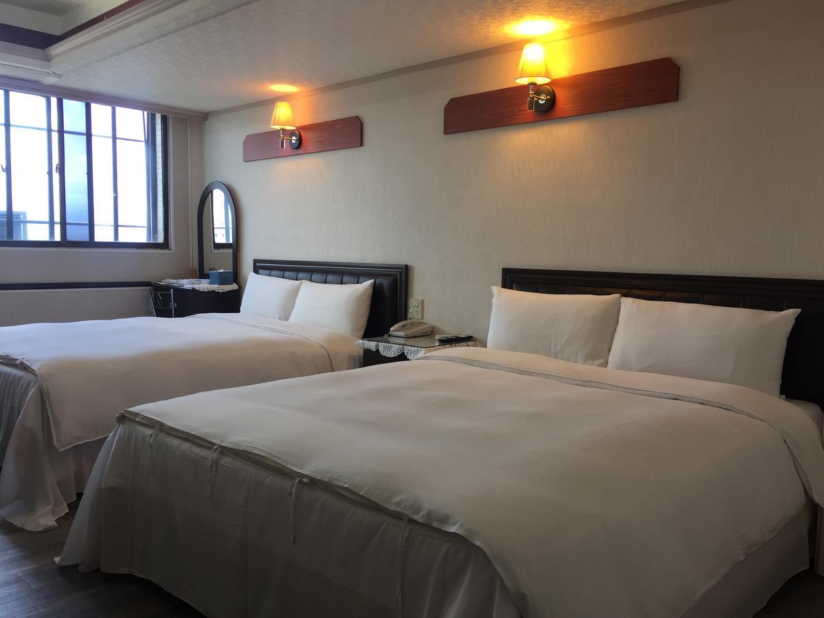 King Lo Tung Hotel Luodong Buitenkant foto
