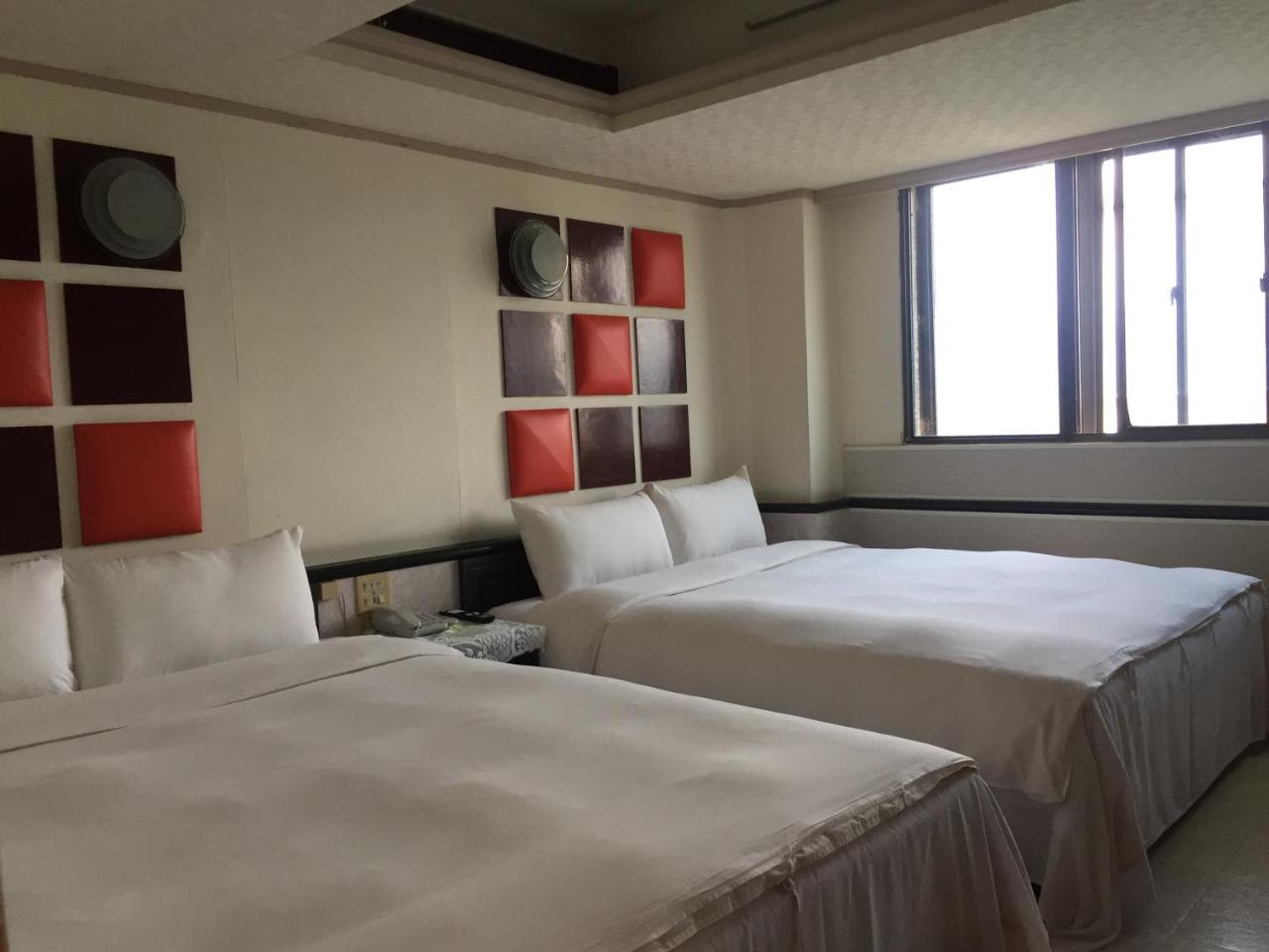 King Lo Tung Hotel Luodong Buitenkant foto