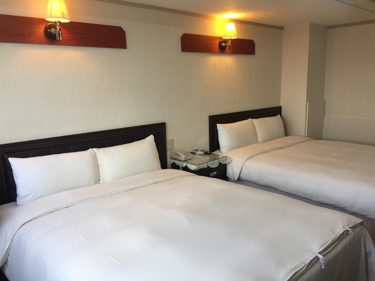 King Lo Tung Hotel Luodong Buitenkant foto