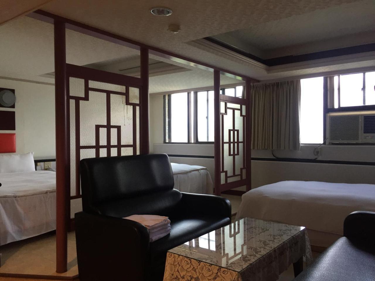King Lo Tung Hotel Luodong Buitenkant foto