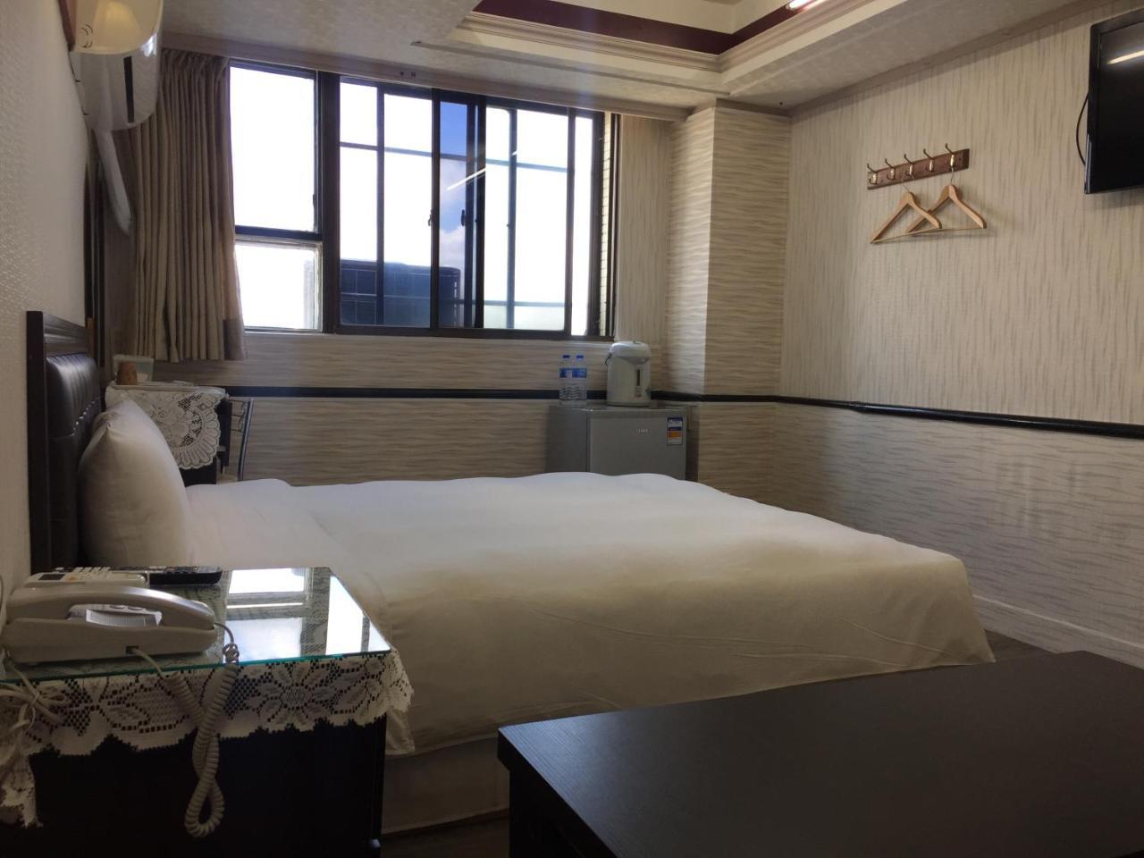 King Lo Tung Hotel Luodong Buitenkant foto
