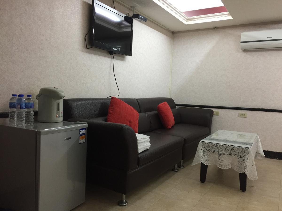 King Lo Tung Hotel Luodong Buitenkant foto
