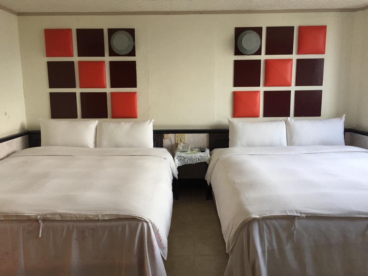 King Lo Tung Hotel Luodong Buitenkant foto